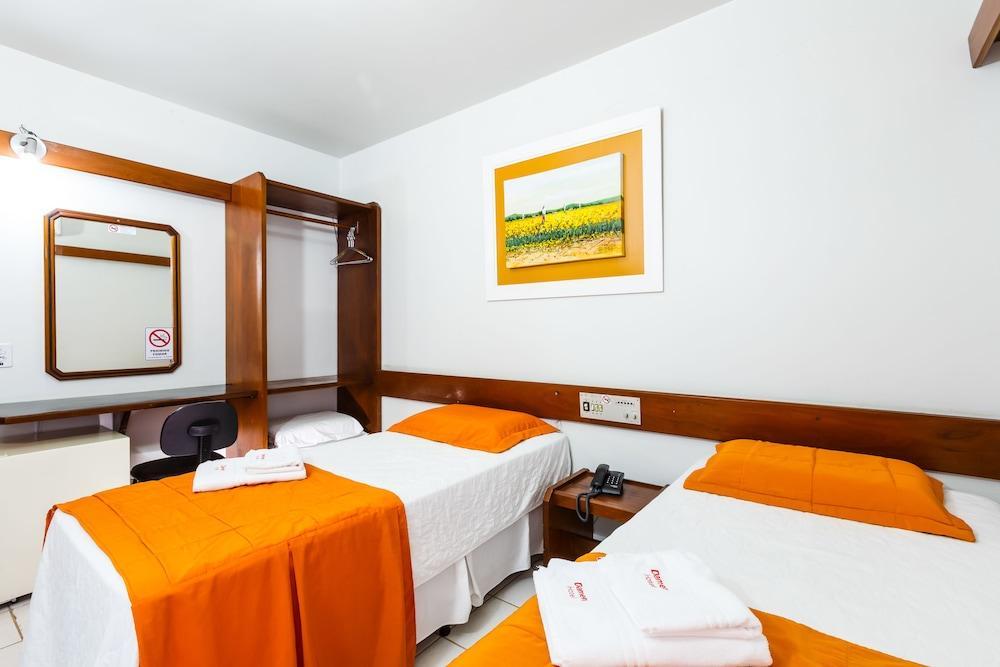 Hotel Damen Фос-ду-Игуасу Экстерьер фото